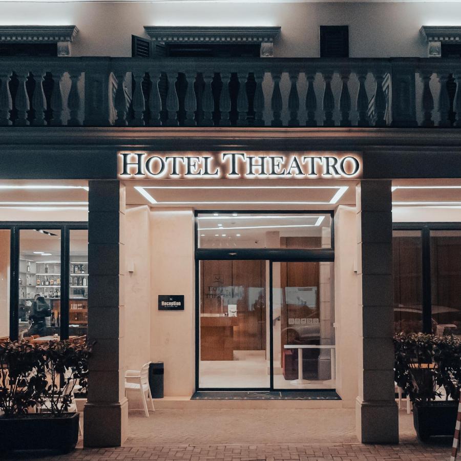 Theatro- Center